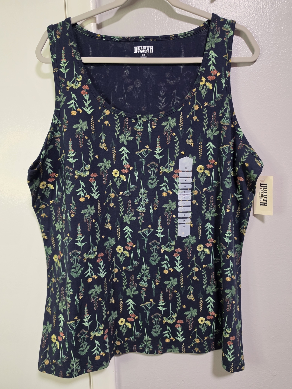 Duluth Trading No Yank Tank 2X Navy Wildflowers & Bees Cotton NWT